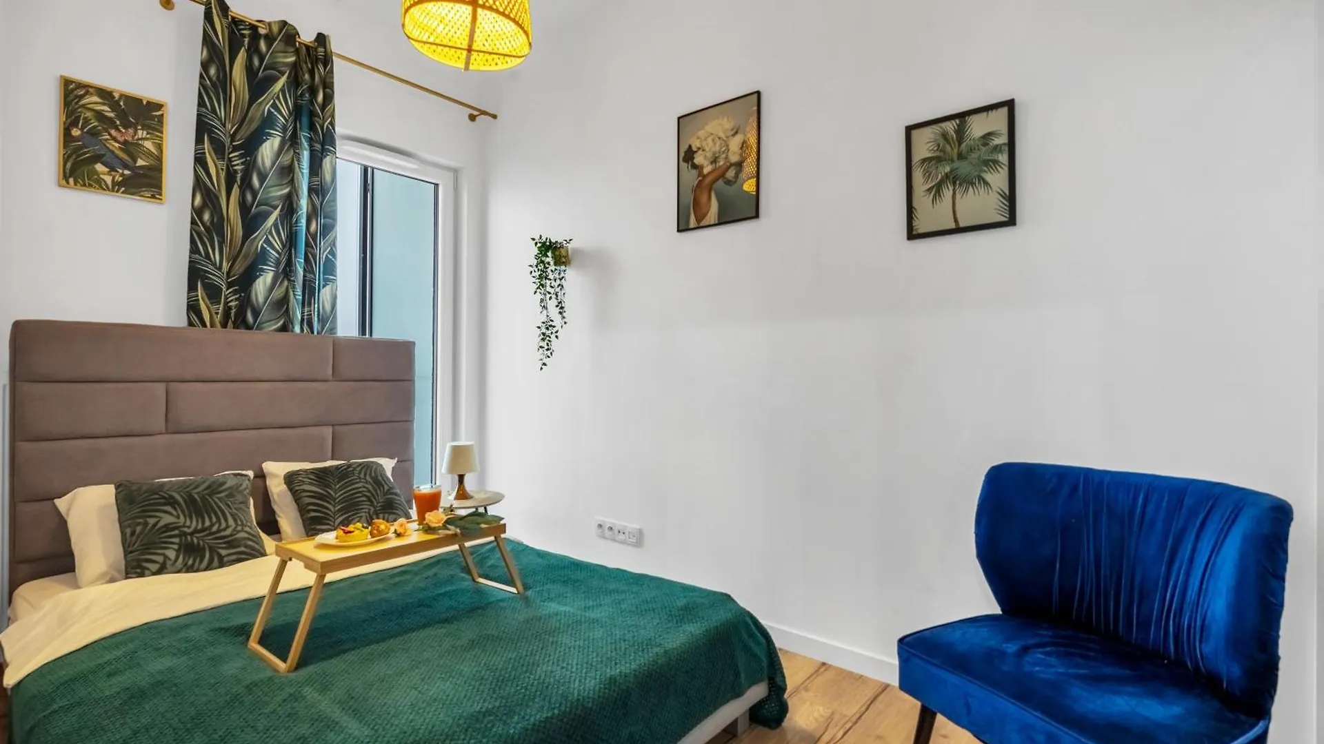 Warsaw Business Apartments - Air Conditioning, 10Th Floor, City View, Balcony - By Rentujemy Poland